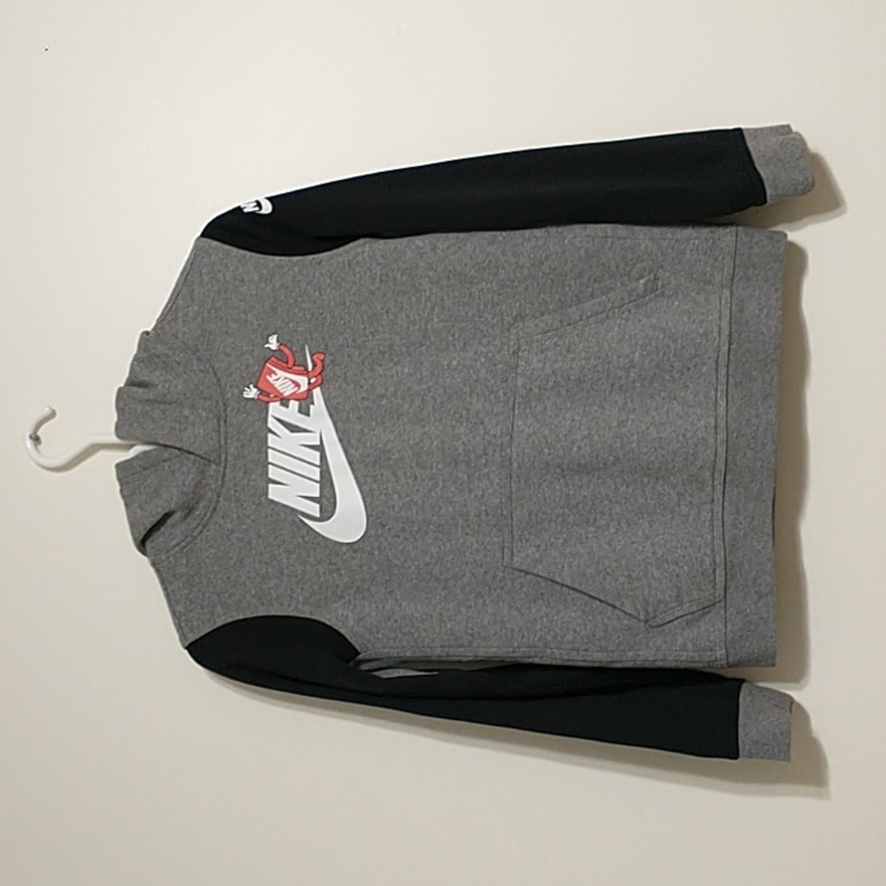 Nike pullover